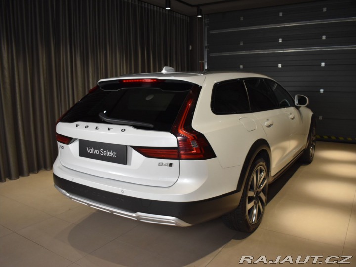 Volvo V90 2,0 CC PRO B4 AWD 2021