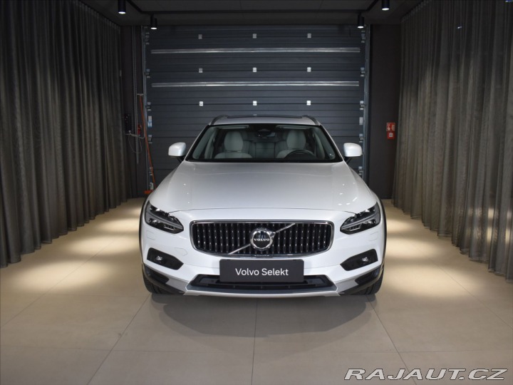Volvo V90 2,0 CC PRO D5 AWD 2021