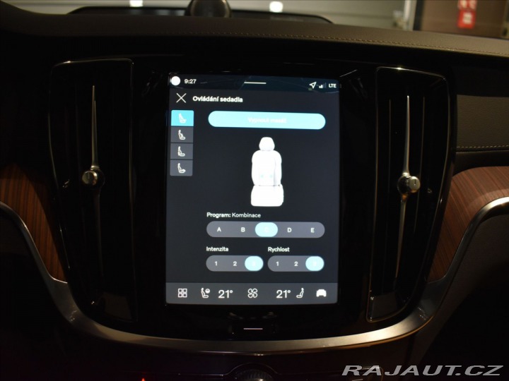 Volvo V60 2,0 B4 Ultra B&W.Pano 2025