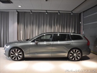 Volvo V60 2,0 B4 Ultra B&W.Pano 2025