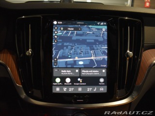 Volvo V60 2,0 B4 Ultra B&W.Pano 2025