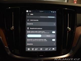 Volvo V60 2,0 B4 Ultra B&W.Pano 2025