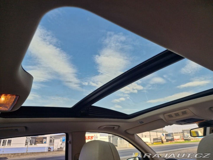 BMW 5 3,0   GT 530d xDrive gran 2011