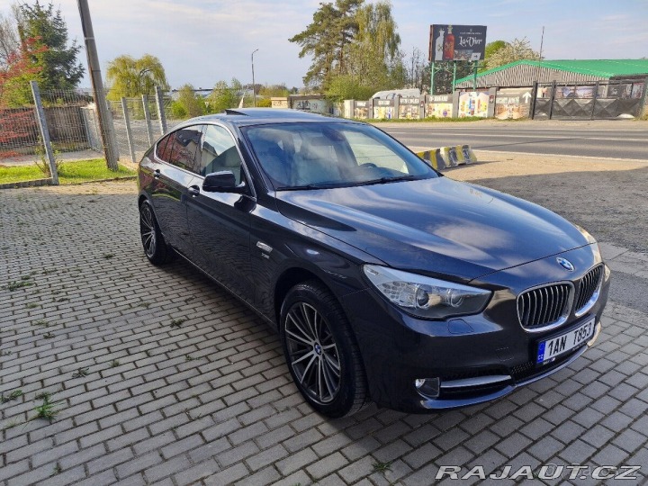 BMW 5 3,0   GT 530d xDrive gran 2011