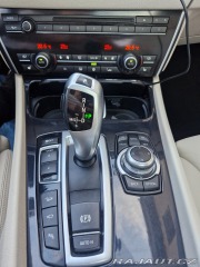 BMW 5 3,0   GT 530d xDrive gran 2011