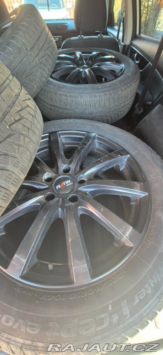 Nissan X-Trail 2,0   T32 (E01), r. v. 20 2017