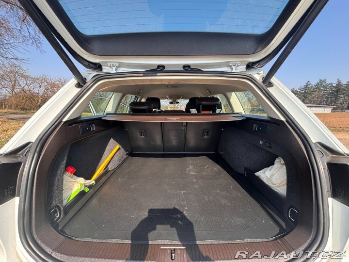 Volkswagen Passat 2,0   B8 TDI 140kW DSG 1800