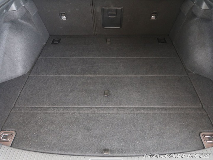 Hyundai i30 1.5T-GDI,MildHyb,CZ,1Maj, 2022