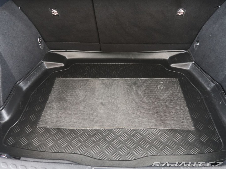 Toyota C-HR 1.8Hybrid,CZ,1Maj,Active 2019