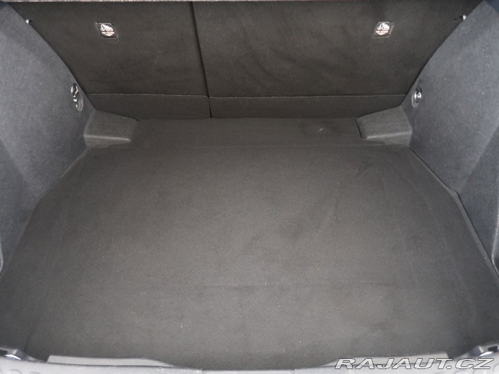 Toyota C-HR 1.8Hybrid,CZ,1Maj,Active 2019