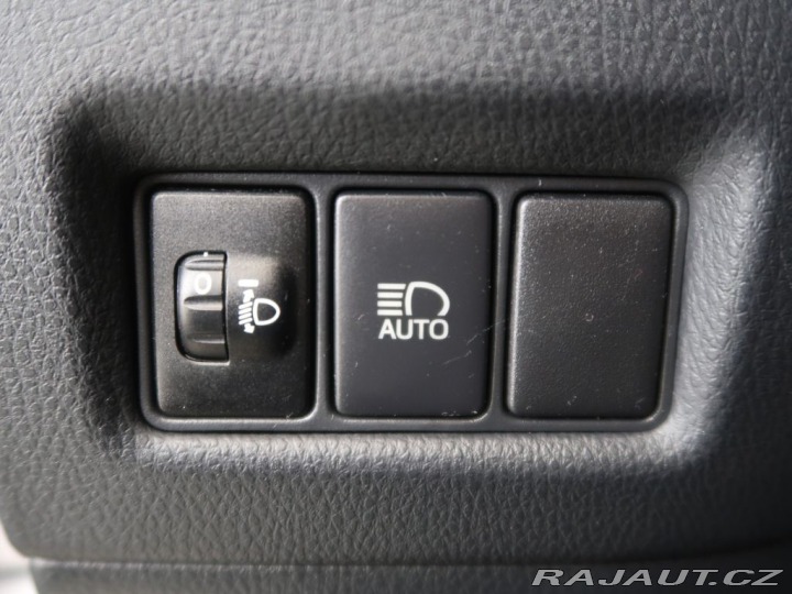 Toyota C-HR 1.8Hybrid,CZ,1Maj,Active 2019