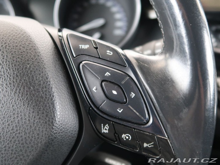 Toyota C-HR 1.8Hybrid,CZ,1Maj,Active 2019