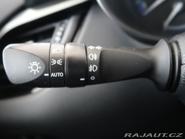 Toyota C-HR 1.8Hybrid,CZ,1Maj,Active 2019