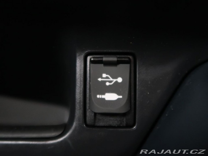 Toyota C-HR 1.8Hybrid,CZ,1Maj,Active 2019