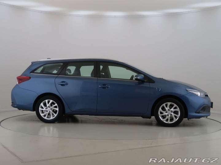 Toyota Auris 1.6Valvematic,CZ,ActiveTr 2018