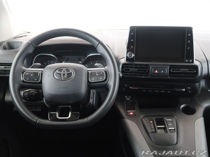 Toyota ProAce 1.5D-4D,AT,L1,FamilyComfo 2024