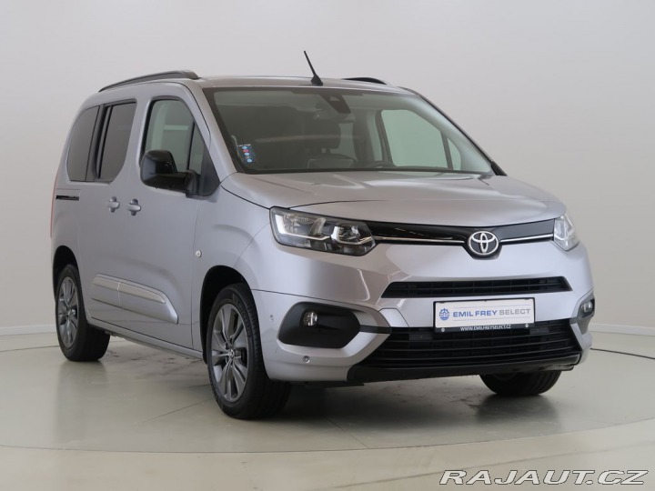 Toyota ProAce 1.5D-4D,AT,L1,FamilyComfo 2024