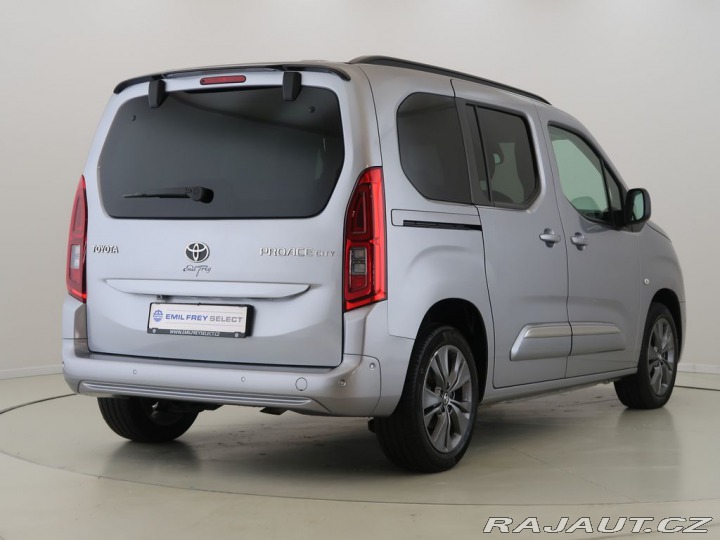 Toyota ProAce City Verso 1.5D-4D,AT,L1,FamilyComfo 2024