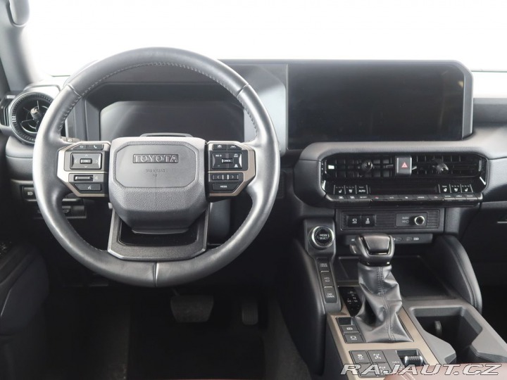 Toyota Land Cruiser 2.8D4-D,4x4,CZ,Invincible 2024