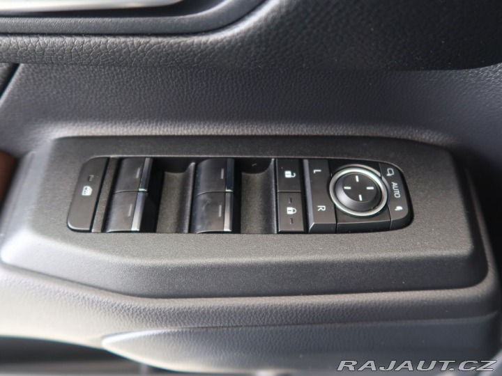 Toyota Land Cruiser 2.8D4-D,4x4,CZ,Invincible 2024