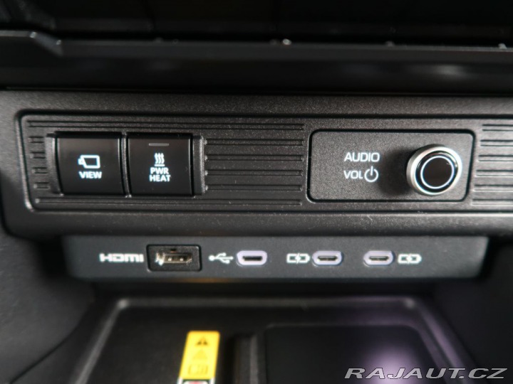 Toyota Land Cruiser 2.8Diesel,4x4,CZ,Invincib 2024