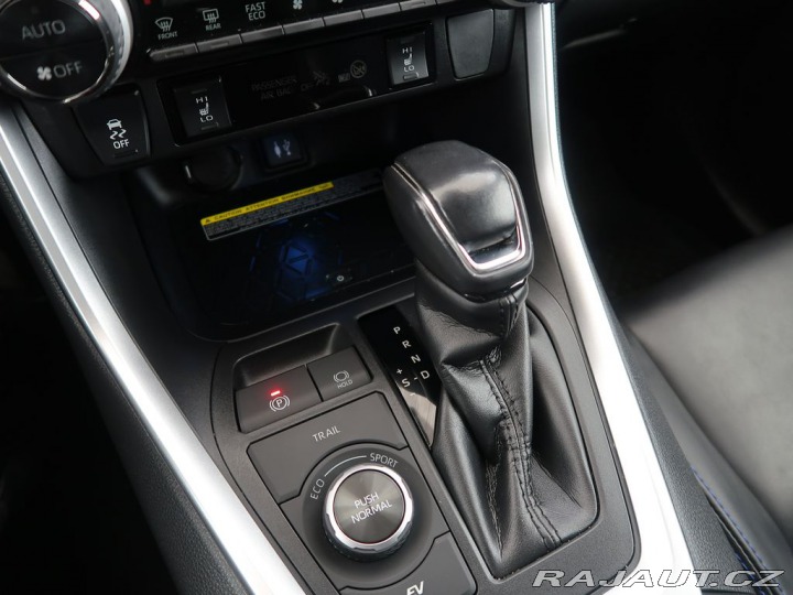 Toyota RAV4 2.5Hybrid,4x4,1Maj,Select 2019
