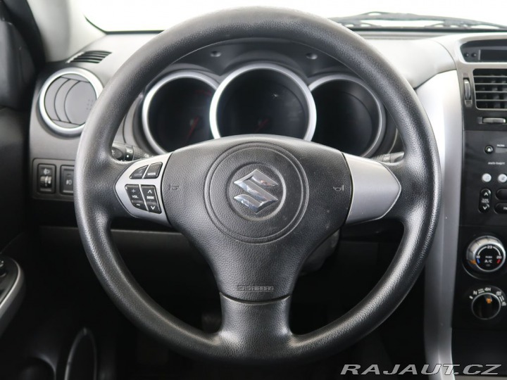 Suzuki Grand Vitara 1.9DDiS,4x4,95kW,CZ,1Maj 2006