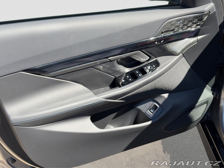 BMW 5 550e xDrive 1800