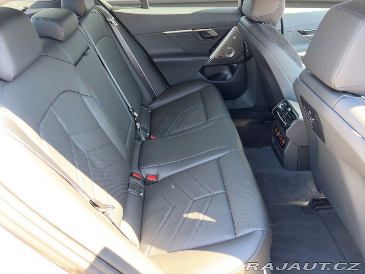 BMW 5 550e xDrive 1800