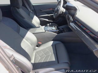 BMW 5 550e xDrive 1800