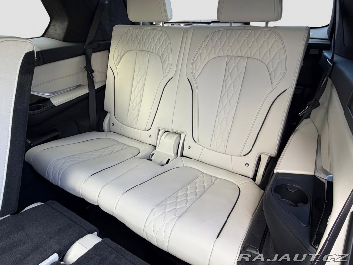 BMW X7 xDrive40i 2025