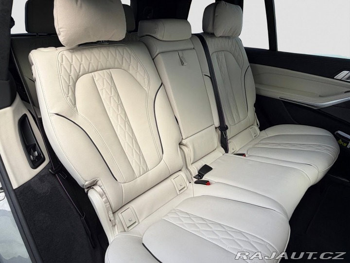 BMW X7 xDrive40i 2025