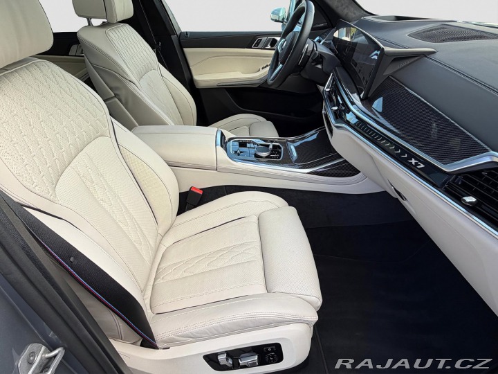 BMW X7 xDrive40i 2025