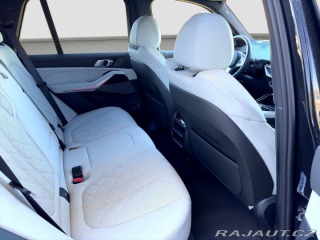 BMW X5 xDrive50e 2025