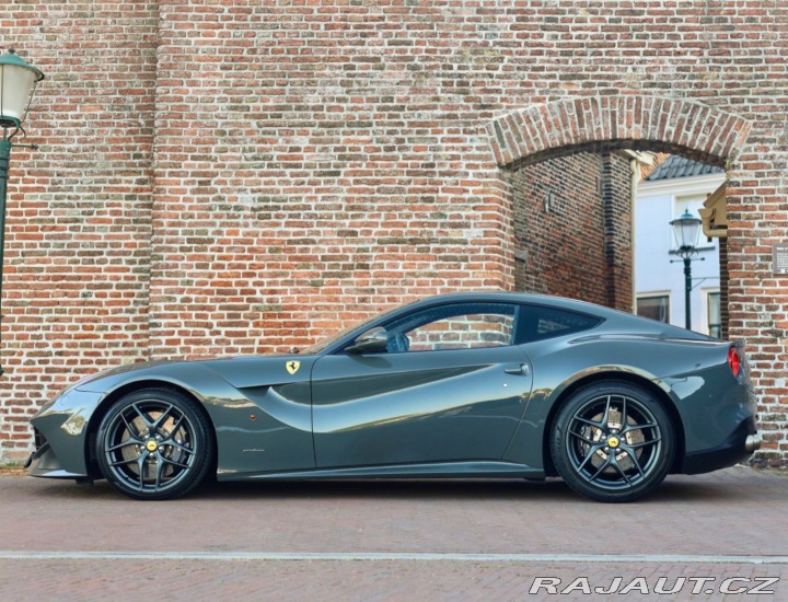 Ferrari Ostatní modely F12 berlinetta  6.3 V12  | Atelier auto 2013