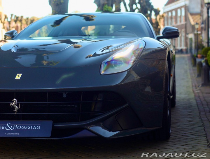 Ferrari Ostatní modely F12 berlinetta  6.3 V12  | Atelier auto 2013