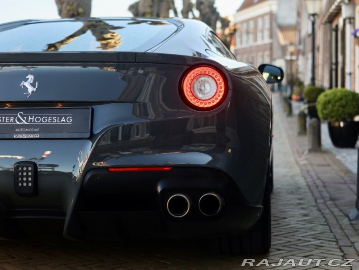 Ferrari Ostatní modely F12 berlinetta  6.3 V12  | Atelier auto 2013