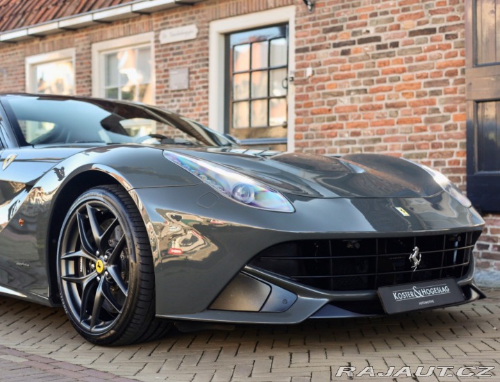 Ferrari Ostatní modely F12 berlinetta  6.3 V12  | Atelier auto 2013