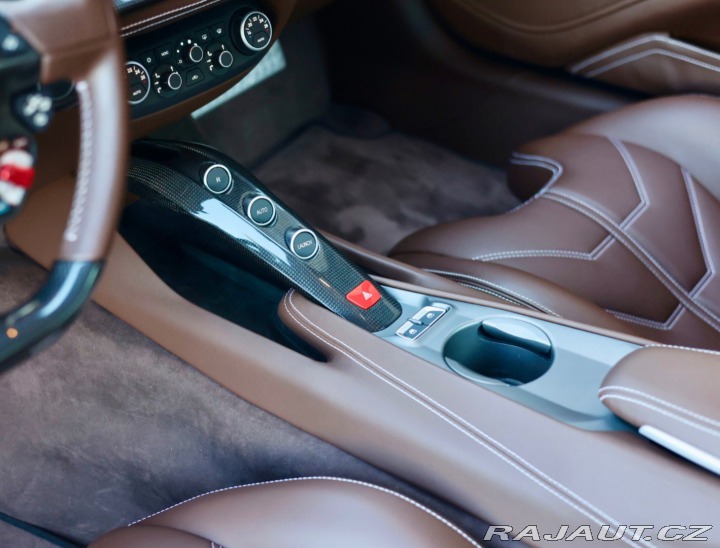 Ferrari Ostatní modely F12 berlinetta  6.3 V12  | Atelier auto 2013