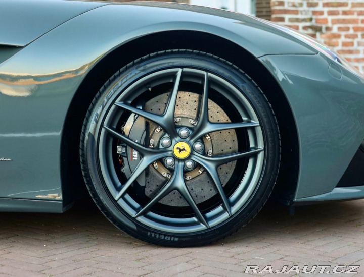 Ferrari Ostatní modely F12 berlinetta  6.3 V12  | Atelier auto 2013