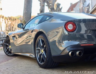 Ferrari Ostatní modely F12 berlinetta  6.3 V12  | Atelier auto 2013