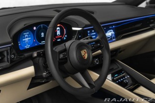 Porsche Macan 4  EL Vzduch BOSE 2026