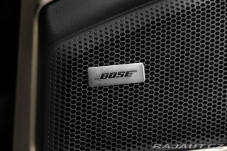 Porsche Macan 4  EL Vzduch BOSE 2026