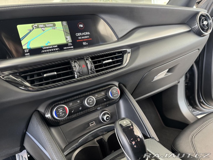 Alfa Romeo Stelvio 2,0T Q4*206kW*VELOCE*MaxV 2019