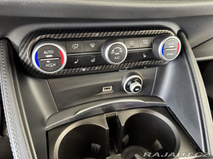 Alfa Romeo Stelvio 2,0T Q4*206kW*VELOCE*MaxV 2019