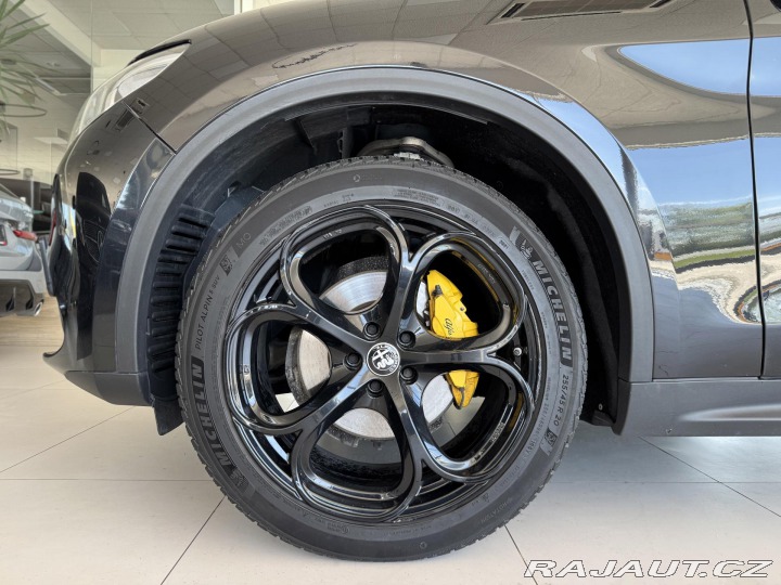 Alfa Romeo Stelvio 2,0T Q4*206kW*VELOCE*MaxV 2019
