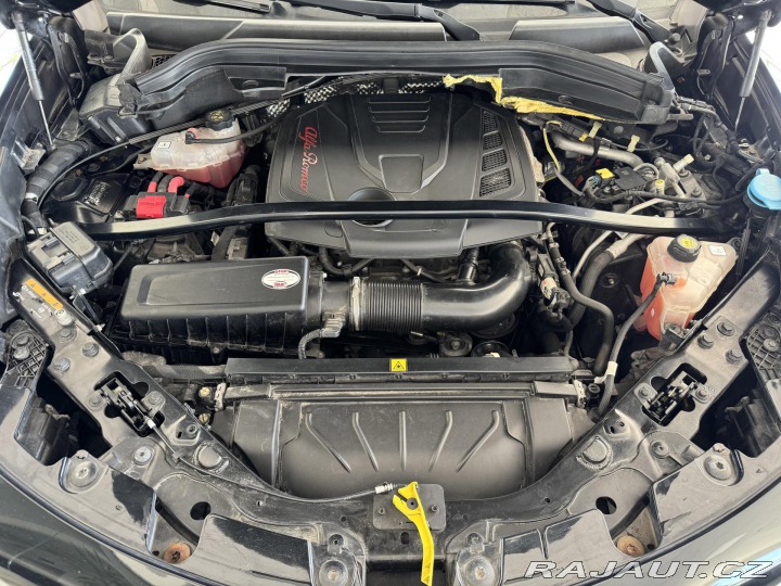 Alfa Romeo Stelvio 2,0T Q4*206kW*VELOCE*REZE 2019