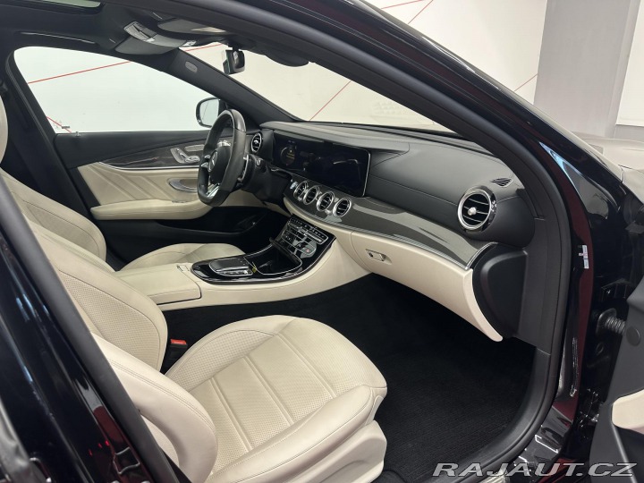 Mercedes-Benz E E63s AMG*BURM*LED*TOP*ZÁR 2022