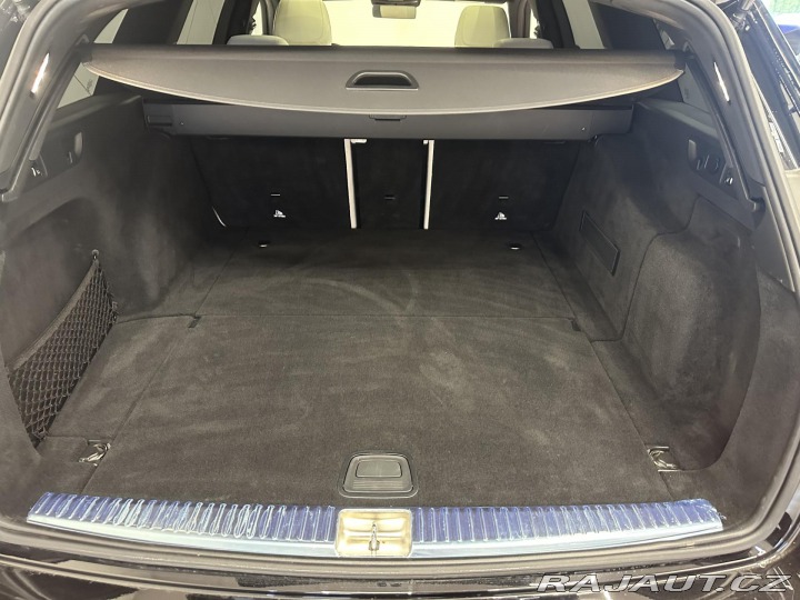 Mercedes-Benz E E63s AMG*BURM*LED*TOP*ZÁR 2022