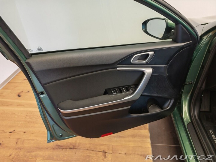 Kia Ceed 1.5 T-GDI KAPPA Automat 2023